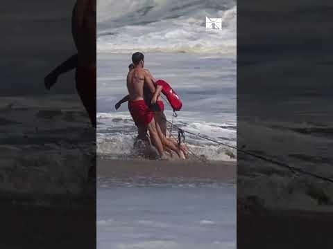Teen lifeguard saves boy from drowning in California