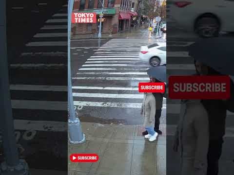CCTV catches a quiet act of kindness in the rain