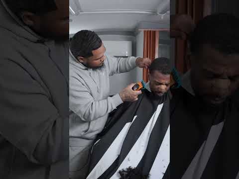 Philly barber gives free haircuts to the homeless